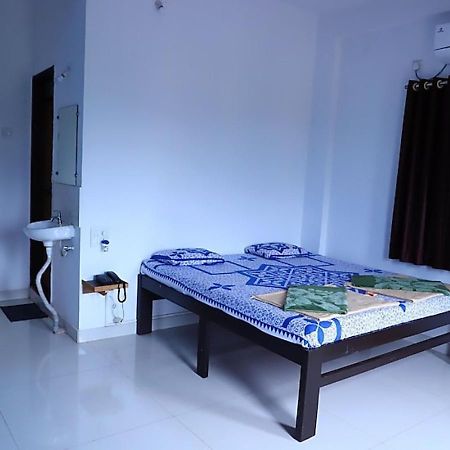 Hotel Swaroop Residency Ganpatipule Exterior foto